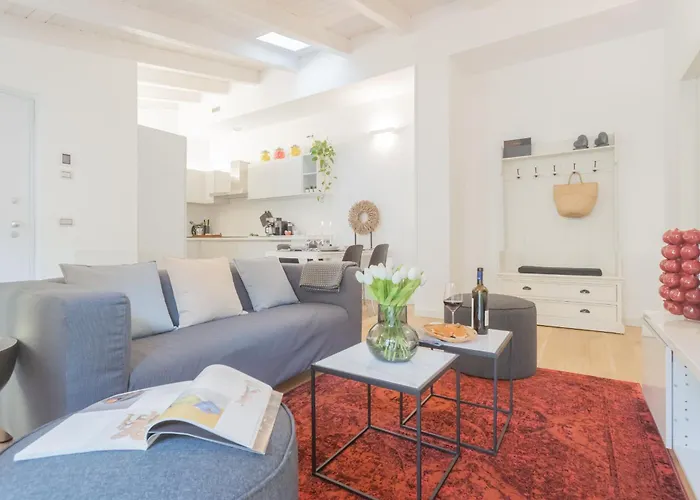 Palazzo Tatti By Rent All Como